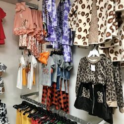 The Pink Llama Boutique - Kids clothes