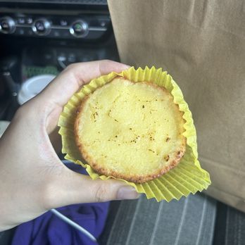Honu Bakery - Portuguese Egg Tart - Bakeries Near Me - Honolulu, Hawaii