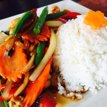 Julie's Thai Kitchen - Chicken stir fry! - Thai Near Me - Lyons, Colorado