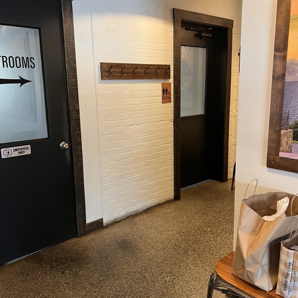 Bentley's on Bedford - Restrooms - American Near Me - Lynchburg, Virginia Bentley's on Bedford - Restrooms - American Near Me - Lynchburg, Virginia