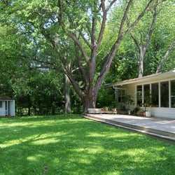 Deerfield Montessori Children's House - Outdoor environment