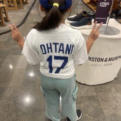 Lids Locker Room - My daughter favorite player