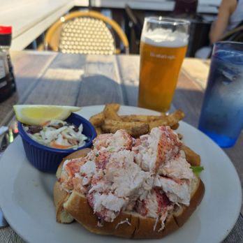 Boston Sail Loft - Lobster roll! - Bars Near Me - Boston, Massachusetts Boston Sail Loft - Lobster roll! - Bars Near Me - Boston, Massachusetts