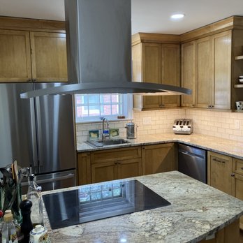 Henry's Custom Carpentry & Handiwork - Strathmoor Village kitchen renovation. - General Contractors Near Me - Louisville, Kentucky Henry's Custom Carpentry & Handiwork - Strathmoor Village kitchen renovation. - General Contractors Near Me - Louisville, Kentucky