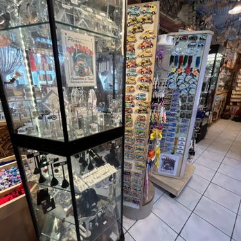 T's Toe Rings & Gifts - Jewelry Near Me - Redondo Beach, California T's Toe Rings & Gifts - Jewelry Near Me - Redondo Beach, California