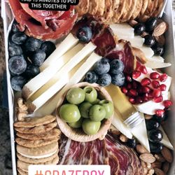 Anita’s Boujee Boards - Grazing box small size