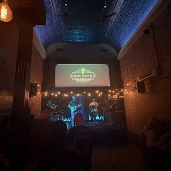 Vorshay’s Cocktail Lounge