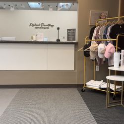 Edgebrook Dermatology