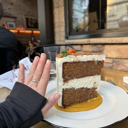 Pat & Betty - P&B Carrot cake