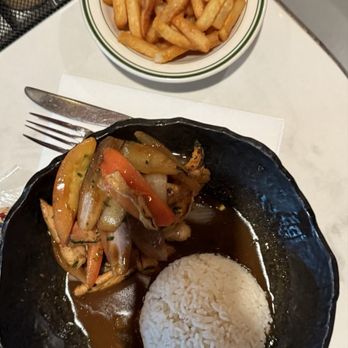 Pollos & Jarras - Peruvian Near Me - Aventura, Florida Pollos & Jarras - Peruvian Near Me - Aventura, Florida