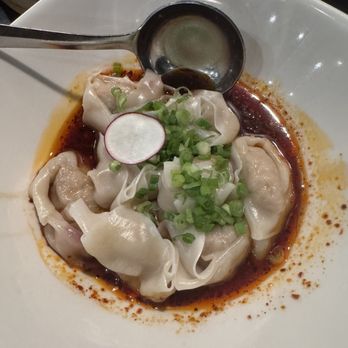 Din Tai Fung - Shrimp & Kurobuta Pork Spicy Wontons (8 each) - Taiwanese Near Me - Seattle, Washington Din Tai Fung - Shrimp & Kurobuta Pork Spicy Wontons (8 each) - Taiwanese Near Me - Seattle, Washington