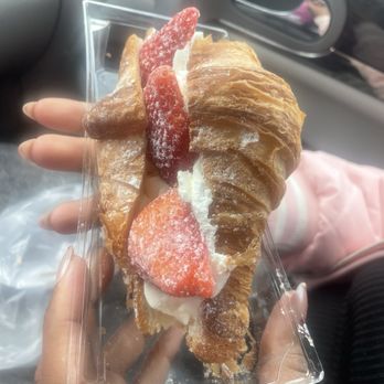Tous Les Jours - Bakeries Near Me - Ellicott City, Maryland Tous Les Jours - Bakeries Near Me - Ellicott City, Maryland