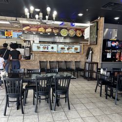 Slice of Ny Pizza - Front counter