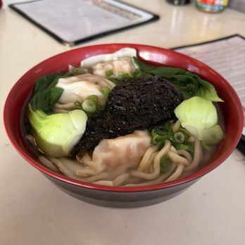 Qi Steam Kitchen - Wonton Noodle Soup | 馄饨面 - Dim Sum Near Me - Los Angeles, California Qi Steam Kitchen - Wonton Noodle Soup | 馄饨面 - Dim Sum Near Me - Los Angeles, California