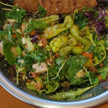 Salata - Salad bar with a large variety of ingredients and dressings, staff is friendly, clean restaurant, salad made the way you like it. Delicious - Salad Near Me - San Antonio, Texas