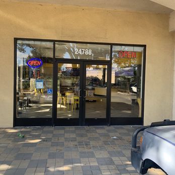 La Ca Bakery & Cafe - Front door - Vietnamese Near Me - Hayward, California
