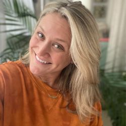 Salon Milage - She does an incredible job blending my blonde, white/grays, and darker colors! In this pic, she did a partial and blow out!