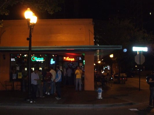 Casey's On Central by null