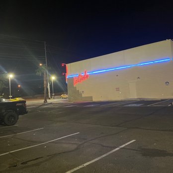Le Girls - an empty parking lot at night - Strip Clubs Near Me - Phoenix, Arizona Le Girls - an empty parking lot at night - Strip Clubs Near Me - Phoenix, Arizona
