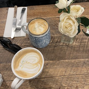 maman - Seasonal latte - Coffee & Tea Near Me - New York, New York