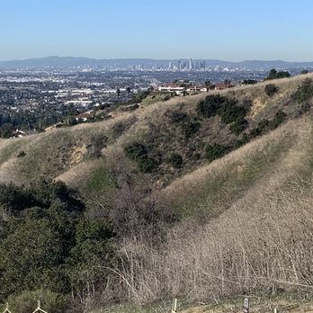 Hellman Park - View from midway to the hill - Parks Near Me - Whittier, California