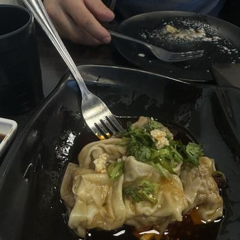 Dumpling U - A10. Shanghai Wonton Soup - Dim Sum Near Me - Stockton, California