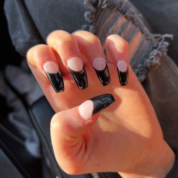 Versaci Nails Spa - Horrible nails - Nail Salons Near Me - Eastvale, California