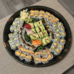 Midori Sushi - Sushi Party Tray B