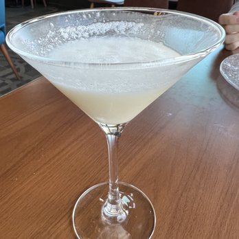 Daniel's Broiler - Leschi - Lemon meringue cocktail - Seafood Near Me - Seattle, Washington Daniel's Broiler - Leschi - Lemon meringue cocktail - Seafood Near Me - Seattle, Washington