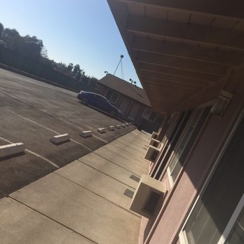 Maple Inn & Suites - Hotels Near Me - Los Banos, California Maple Inn & Suites - Hotels Near Me - Los Banos, California