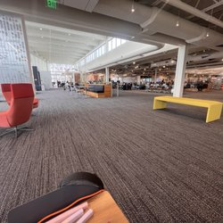 Mid-Continent Public Library - Colbern Road Branch - Open area