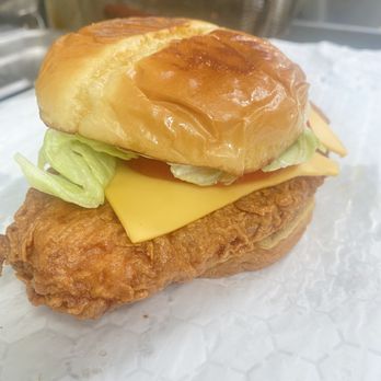 Kitchen 290 - Chicken sandwich - Food Trucks Near Me Kitchen 290 - Chicken sandwich - Food Trucks Near Me