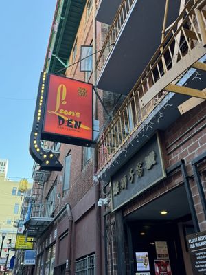 Lion's Den Lounge and Bar by null