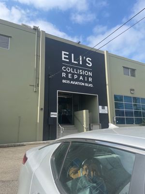 Eli S Collision Repair At Lax Inglewood