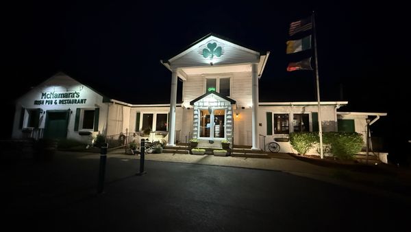 McNamara's Irish Pub & Restaurant by null