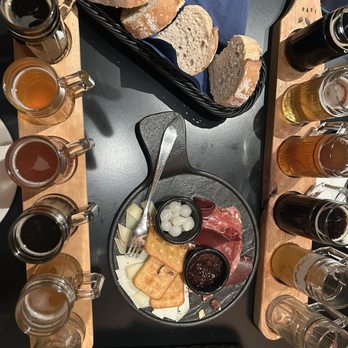 Piwnica Świdnicka - Meat and cheese plate and beer tasting - Polish Near Me - Wrocław, DS