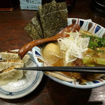七志とんこつ 26 Photos 14 Reviews Ramen 道玄坂2丁目9 10 渋谷区 東京都 Japan Restaurant Reviews Phone Number