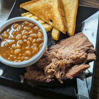 Mount Pleasant Smokehouse - Brisket platter - Diners Near Me - Mount Pleasant, North Carolina Mount Pleasant Smokehouse - Brisket platter - Diners Near Me - Mount Pleasant, North Carolina