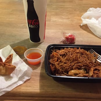 Bamboo Bistro - Spicy ramen stir fry with chicken, crab wontons, and sweet tea. Soooo tasty! - Asian Fusion Near Me - Austin, Texas Bamboo Bistro - Spicy ramen stir fry with chicken, crab wontons, and sweet tea. Soooo tasty! - Asian Fusion Near Me - Austin, Texas