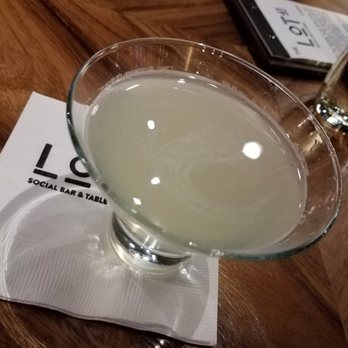 LOT 41 - Diamond Lil’s Star - Lounges Near Me - Toronto, Ontario