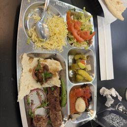 Iraqi kebab plate/ Iraqi kebab plate/