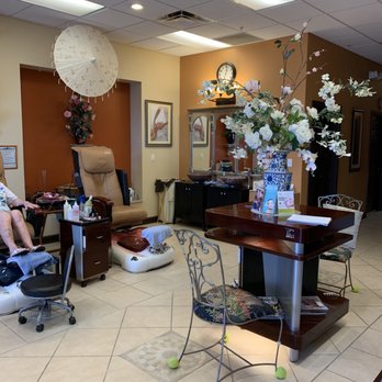 Artistica Day Spa - Lovely atmosphere for drying nails - Day Spas Near Me - North Port, Florida Artistica Day Spa - Lovely atmosphere for drying nails - Day Spas Near Me - North Port, Florida