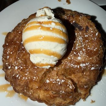 Nunos Bistro & Bar - Modern European Near Me - Upland, California