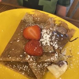 Nutella & banana & strawberry crepe