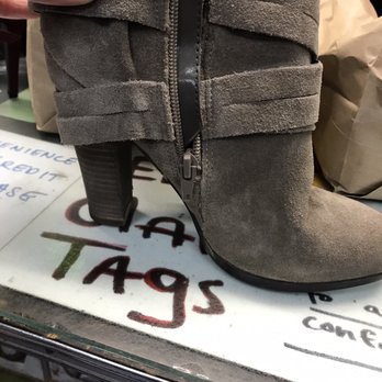 The Cobblers - Cute down and re heeled - Shoe Stores Near Me - Hayward, California
