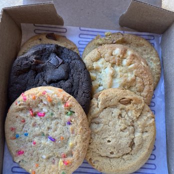 Insomnia Cookies - Desserts Near Me - Charleston, South Carolina Insomnia Cookies - Desserts Near Me - Charleston, South Carolina