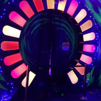 Enchanted Castle - The entrance to laser tag ($9/pp) is one of those vortex hallways - Amusement Parks Near Me - Lombard, Illinois