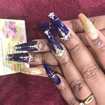 Tip Top Nails - Nail Salons Near Me - Oakland, California