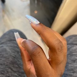 Golden Nail Lounge - Pflugerville - Lifted nail