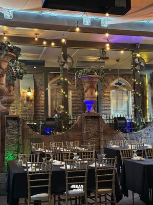 Eden Garden Bar & Grill by null
